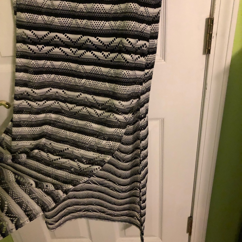 Skirt! - Picture 3 of 3